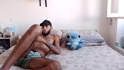 mikeking_leandroking online show from September 21, 2025, 2:19 pm