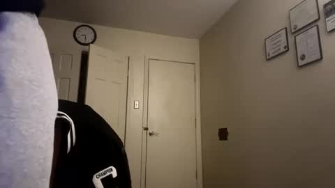 mikemikemikey9996 online show from November 26, 2025, 1:28 am