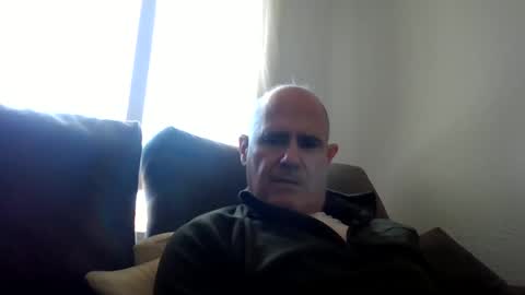 Snapshot of mikereef chatting on January 16, 2025, 10:32 am mikereef online show from January 16, 2025, 10:32 am