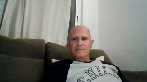 Snapshot of mikereef chatting on February 8, 2025, 9:57 pm mikereef online show from February 8, 2025, 9:57 pm
