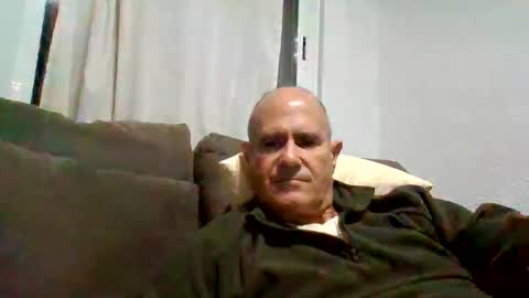 Snapshot of mikereef chatting on February 19, 2025, 10:53 pm mikereef online show from February 19, 2025, 10:53 pm