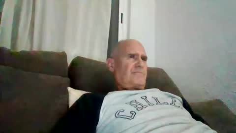 Snapshot of mikereef chatting on February 20, 2025, 10:04 pm mikereef online show from February 20, 2025, 10:04 pm