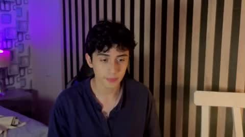 Snapshot of mikevoss_ chatting on June 23, 2026, 7:12 pm Mike online show from June 23, 2026, 7:12 pm