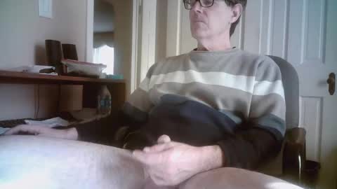 Snapshot of mikewulds chatting on February 8, 2025, 3:21 pm Mike online show from February 8, 2025, 3:21 pm