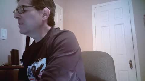 Snapshot of mikewulds chatting on February 22, 2025, 3:34 am Mike online show from February 22, 2025, 3:34 am