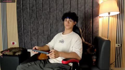 Snapshot of mikey_banji chatting on September 12, 2025, 4:23 am mikey_banji online show from September 12, 2025, 4:23 am