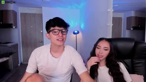 VIOLETAMIKE online show from February 9, 2026, 2:21 pm