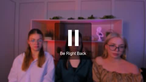 Snapshot of miki_ti chatting on October 18, 2025, 8:26 am miki_ti online show from October 18, 2025, 8:26 am