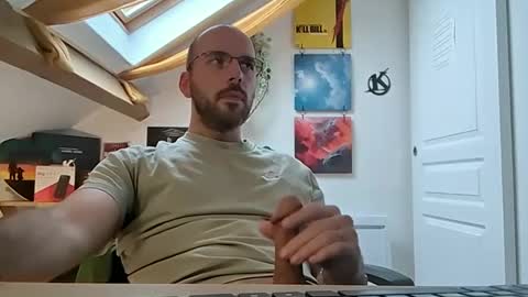 Snapshot of mikmik91 chatting on February 7, 2025, 2:58 pm mikmik91 online show from February 7, 2025, 2:58 pm