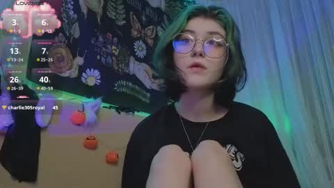 Snapshot of miko_meow chatting on October 29, 2025, 6:31 pm Miko online show from October 29, 2025, 6:31 pm