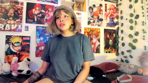   miku katsuragi  online show from December 19, 2024, 6:12 am