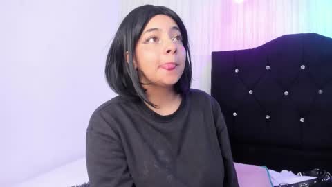   miku katsuragi  online show from February 3, 2026, 5:16 am