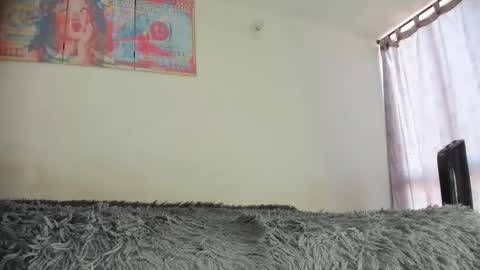 Mila Dash online show from January 15, 2026, 12:32 pm