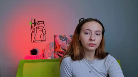 Snapshot of mila_glow chatting on October 6, 2025, 7:11 pm mila_glow online show from October 6, 2025, 7:11 pm