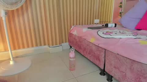 mila_grace_ online show from May 12, 2026, 6:38 pm