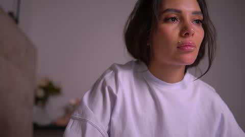 mila may  online show from December 20, 2024, 2:52 am