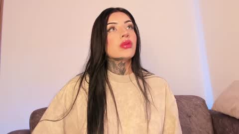 Snapshot of mila_monty__ chatting on December 15, 2024, 7:10 pm online show from December 15, 2024, 7:10 pm