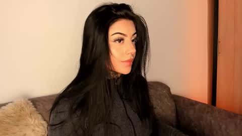 Snapshot of mila_monty__ chatting on February 5, 2026, 7:40 pm online show from February 5, 2026, 7:40 pm