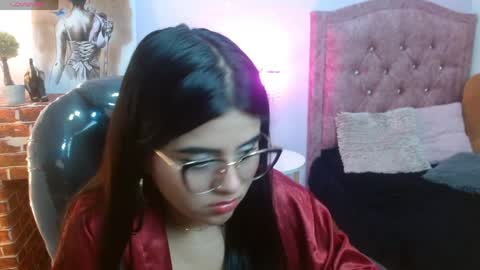 mila_quin online show from April 4, 2026, 7:55 pm