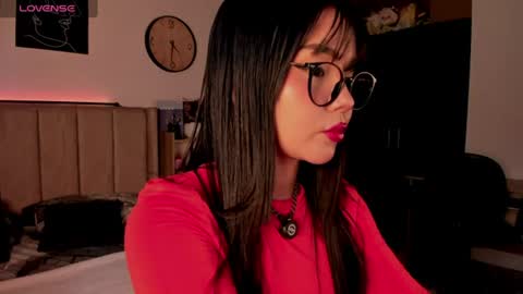 Snapshot of mila_shay chatting on July 10, 2026, 12:30 pm Mila online show from July 10, 2026, 12:30 pm