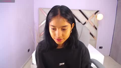 milaa_star online show from February 15, 2026, 3:25 am