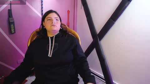 Snapshot of milaanddalia chatting on September 9, 2025, 8:41 pm Milaanddalia online show from September 9, 2025, 8:41 pm