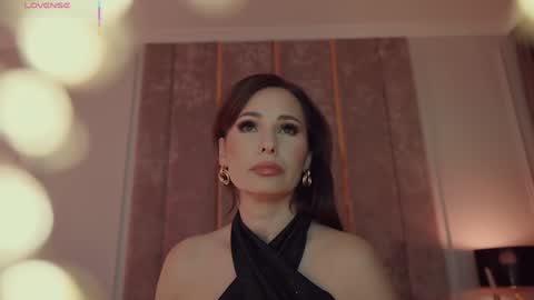 Snapshot of miladystarlight chatting on October 24, 2025, 6:26 pm online show from October 24, 2025, 6:26 pm