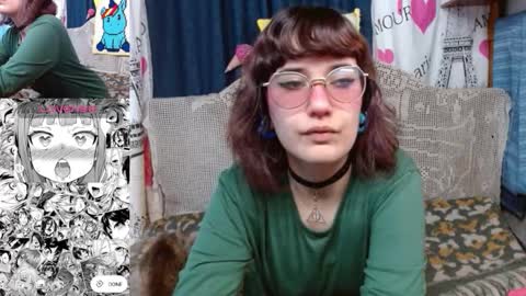 Mila-Lunala online show from September 28, 2025, 7:08 pm