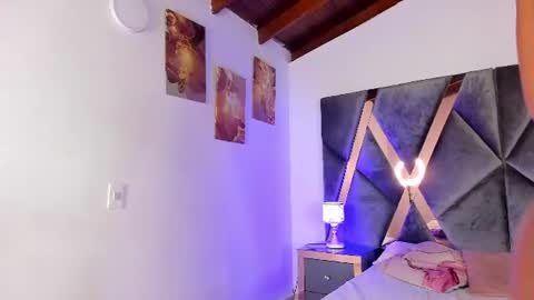 Snapshot of milan_ebony chatting on June 15, 2026, 11:56 am Milan online show from June 15, 2026, 11:56 am