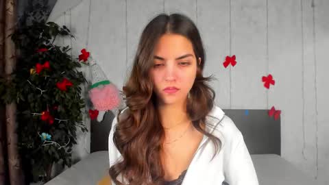 Snapshot of milana_crystal_ chatting on February 5, 2026, 7:57 am Milana online show from February 5, 2026, 7:57 am