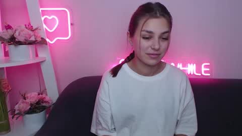 Snapshot of milanaangelas chatting on January 13, 2025, 5:44 am milanaangelas online show from January 13, 2025, 5:44 am