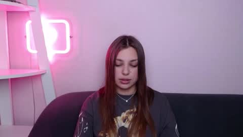 milanaangelas online show from March 10, 2026, 8:47 pm