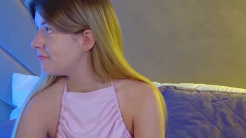 MilanaBalmain online show from June 28, 2026, 4:18 am