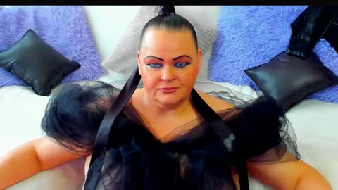 Lana online show from June 5, 2026, 8:42 am