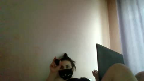 milanako online show from January 19, 2025, 10:06 am