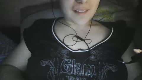 milanako online show from February 27, 2025, 4:10 pm