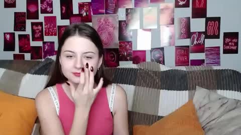 Snapshot of milanaroz chatting on February 2, 2025, 4:54 pm milanaroz online show from February 2, 2025, 4:54 pm