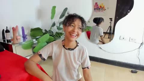 Snapshot of milanhtx2 chatting on February 28, 2025, 9:12 pm milanx2 online show from February 28, 2025, 9:12 pm