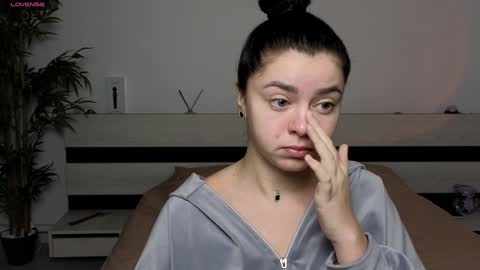 Mila online show from January 15, 2025, 6:12 am