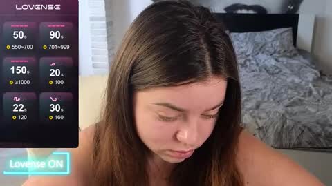 Mila online show from February 19, 2026, 1:07 pm