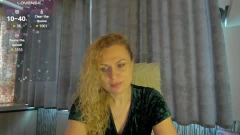 milanna_x online show from May 22, 2026, 4:08 am