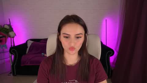 Snapshot of milashalovely chatting on December 5, 2024, 11:16 am Milasha online show from December 5, 2024, 11:16 am