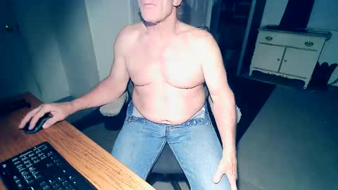 Snapshot of milehi1958 chatting on March 23, 2026, 11:09 pm Milehi1958 online show from March 23, 2026, 11:09 pm