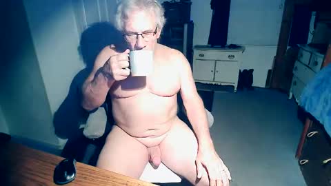 Snapshot of milehi1958 chatting on March 30, 2026, 9:32 am Milehi1958 online show from March 30, 2026, 9:32 am