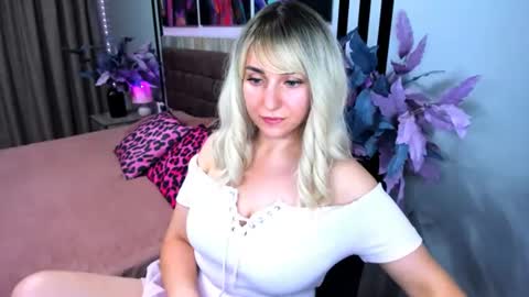 Snapshot of milenadaisy chatting on July 8, 2026, 10:31 am MilenaDaisy online show from July 8, 2026, 10:31 am