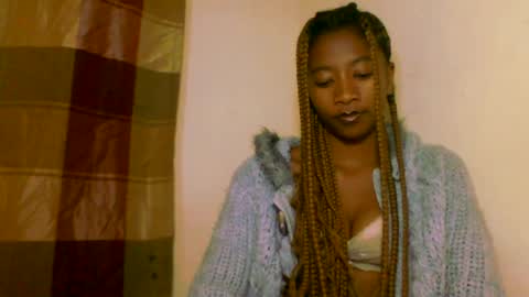 Snapshot of milennah chatting on July 6, 2026, 3:36 pm milennah online show from July 6, 2026, 3:36 pm