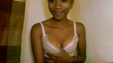 Snapshot of milennah chatting on July 16, 2026, 8:42 am milennah online show from July 16, 2026, 8:42 am