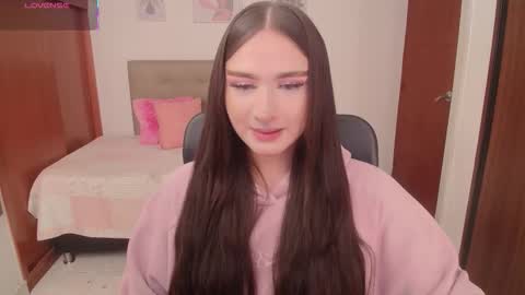 Miley online show from December 22, 2025, 3:53 pm