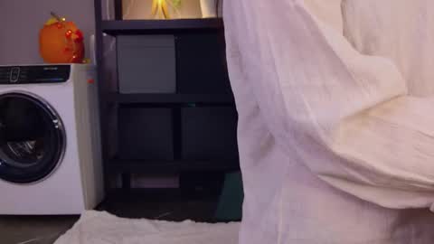 Miley online show from November 6, 2025, 5:41 am