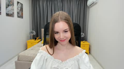 mileygloss online show from February 8, 2025, 4:25 am